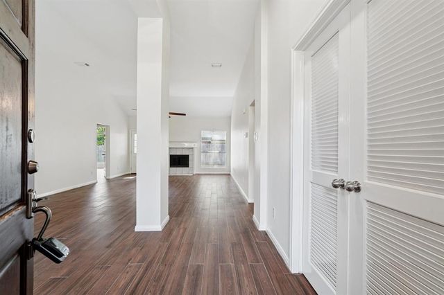 1530 Hudgens Avenue, Katy, TX 77493
