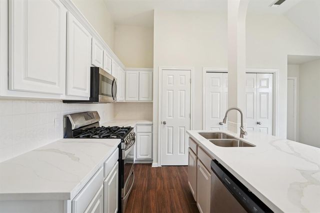 1530 Hudgens Avenue, Katy, TX 77493