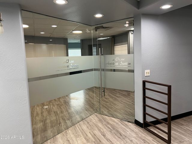 16448 N 40TH Street, Phoenix, AZ 85032