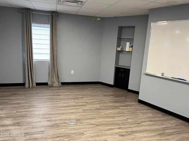 16448 N 40TH Street, Phoenix, AZ 85032
