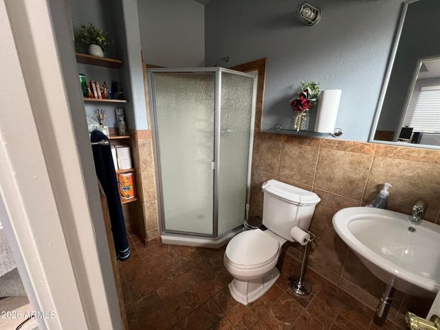 16448 N 40TH Street, Phoenix, AZ 85032