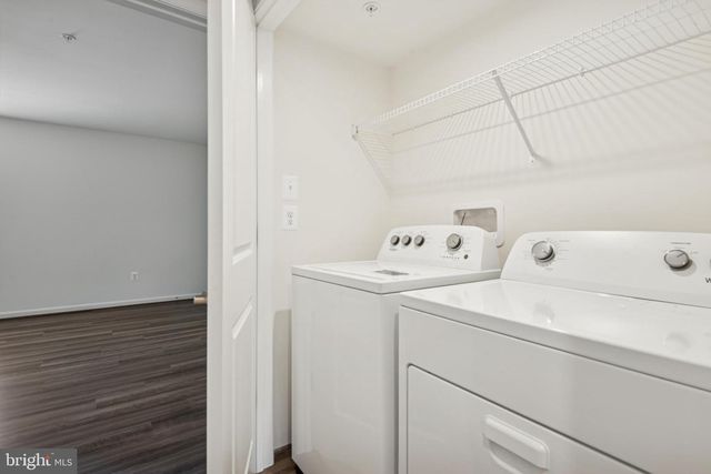 7831 WOLF RUN LN, Severn, MD 21144