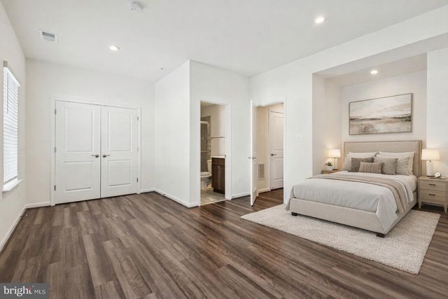 7831 WOLF RUN LN, Severn, MD 21144