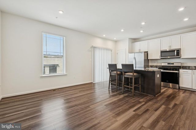 7831 WOLF RUN LN, Severn, MD 21144