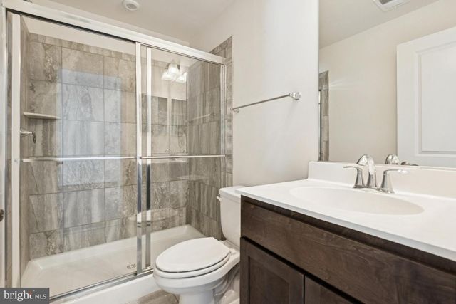 7831 WOLF RUN LN, Severn, MD 21144