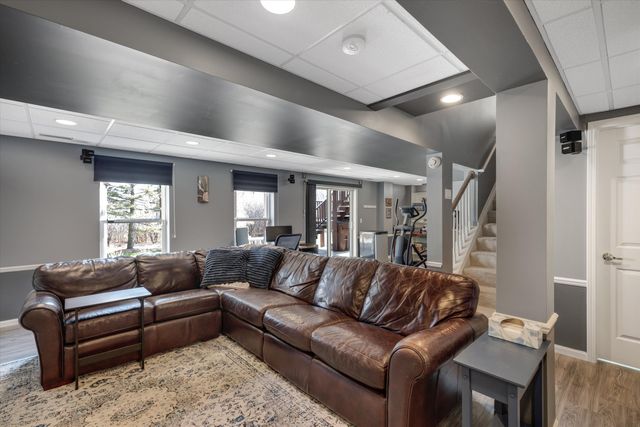 10153 E Avondale Circle, Superior Twp, MI 48198