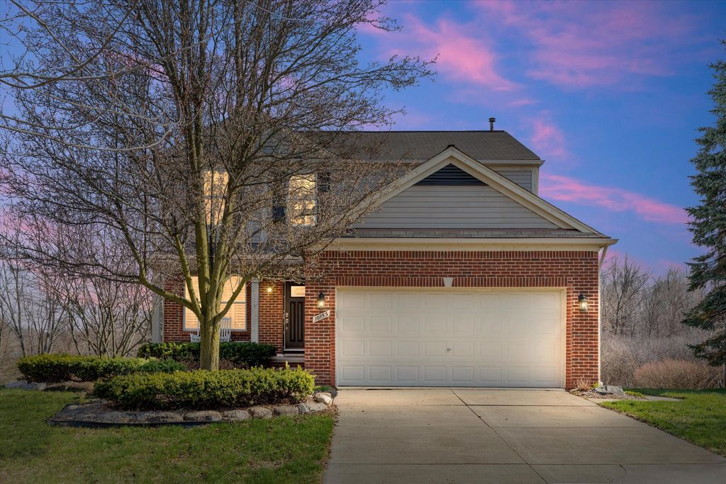 10153 E Avondale Circle, Superior Twp, MI 48198
