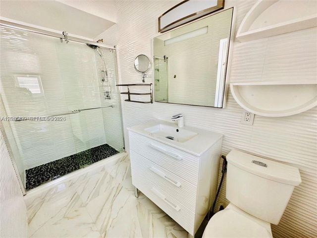 3751 NE 170th St 4, North Miami Beach, FL 33160