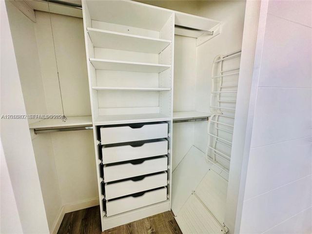3751 NE 170th St 4, North Miami Beach, FL 33160