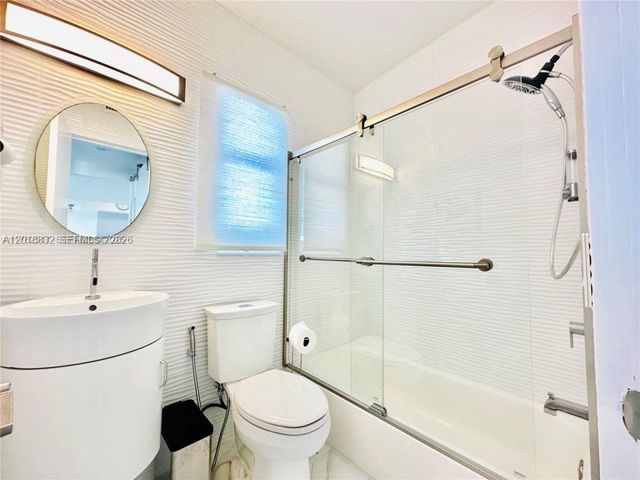 3751 NE 170th St 4, North Miami Beach, FL 33160