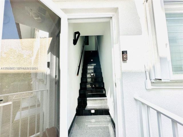 3751 NE 170th St 4, North Miami Beach, FL 33160