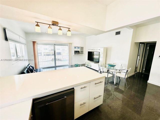 3751 NE 170th St 4, North Miami Beach, FL 33160