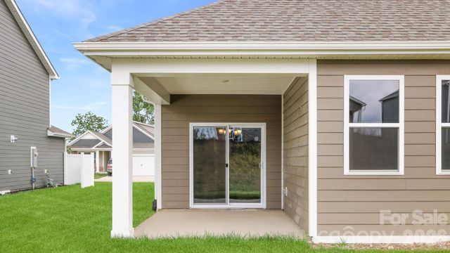 648 River Bottom Road, Fletcher, NC 28792