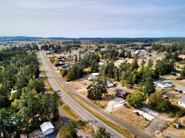 1594 Douglas Street, Oak Harbor, WA 98277