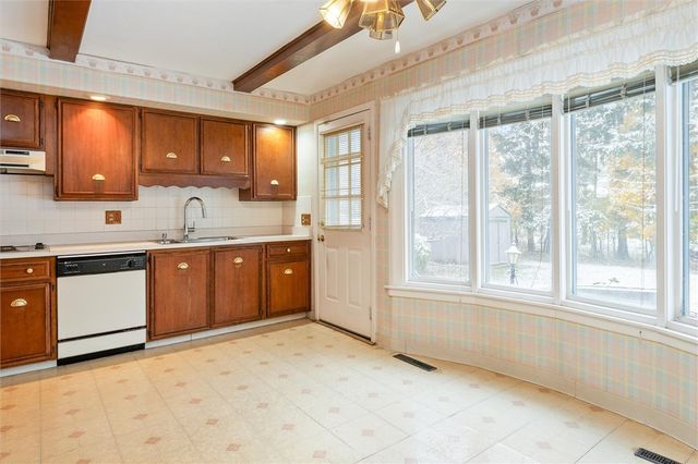 140 Bradford Road, Henrietta, NY 14534