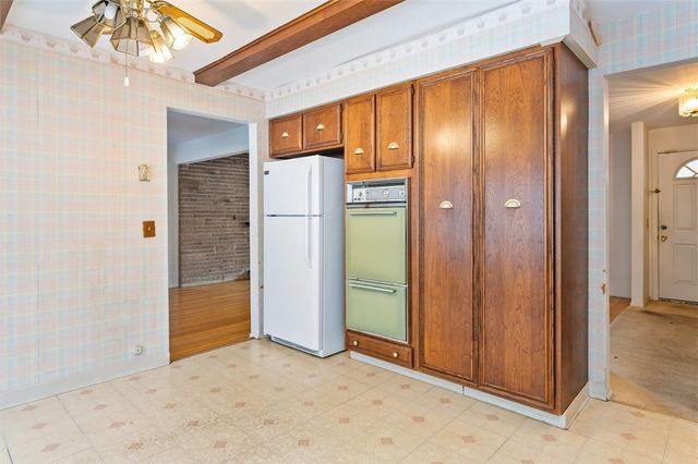 140 Bradford Road, Henrietta, NY 14534