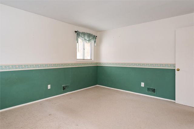 140 Bradford Road, Henrietta, NY 14534