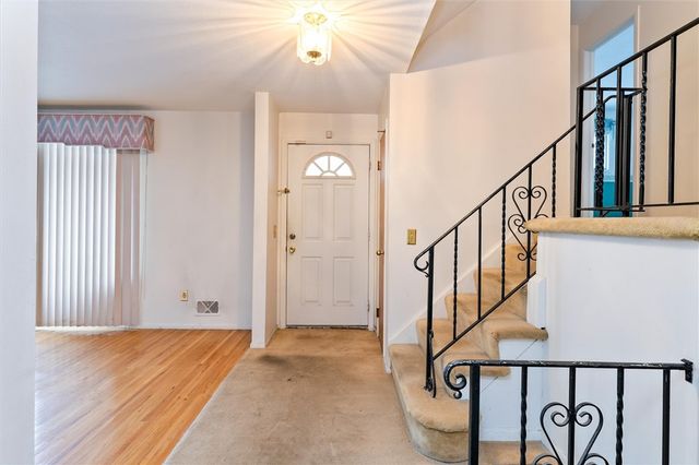 140 Bradford Road, Henrietta, NY 14534