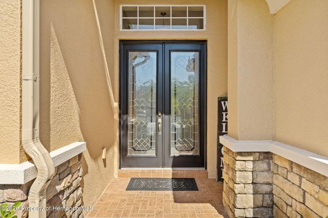 3303 Stonegate Falls Drive, Land O'lakes, FL 34638