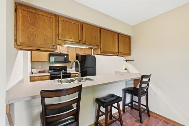 1425 Kodiak Court, Coralville, IA 52241