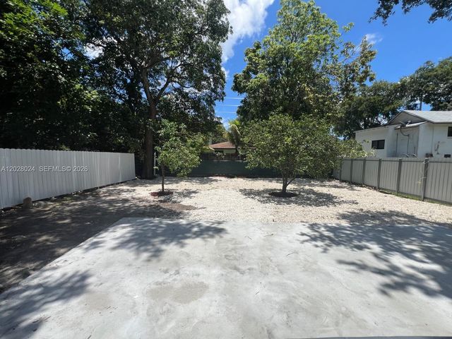 5511 NW 4th Avenue, Miami, FL 33127