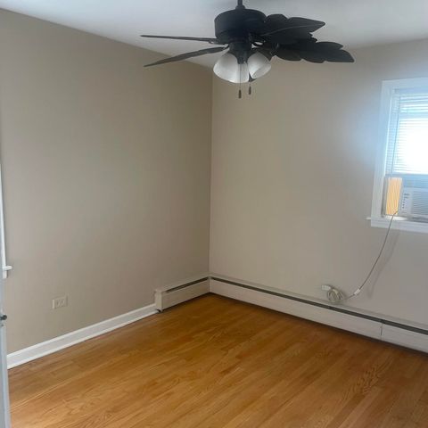 7705 W Fullerton Avenue 2E, Elmwood Park, IL 60707