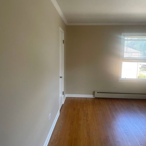 7705 W Fullerton Avenue 2E, Elmwood Park, IL 60707