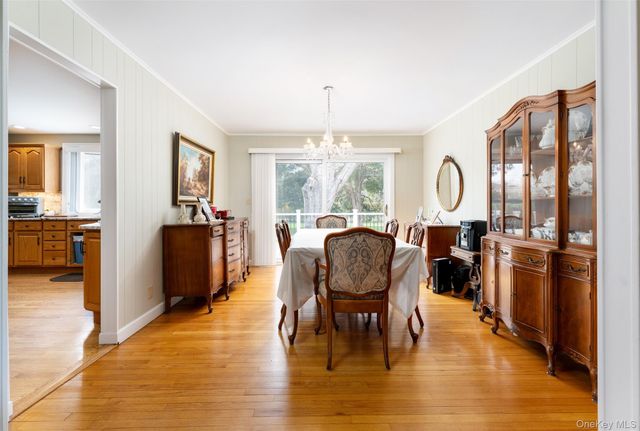 4 Hampton Harbor Lane, Hampton Bays, NY 11946