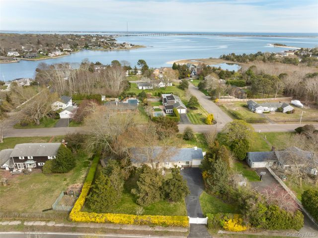 4 Hampton Harbor Lane, Hampton Bays, NY 11946