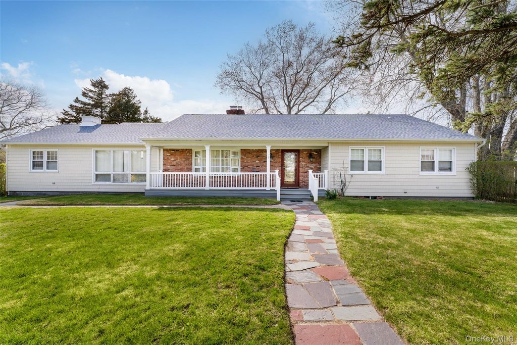 4 Hampton Harbor Lane, Hampton Bays, NY 11946