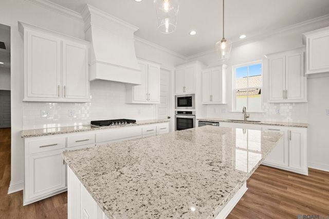 14451 Spalding Way, Baton Rouge, LA 70817