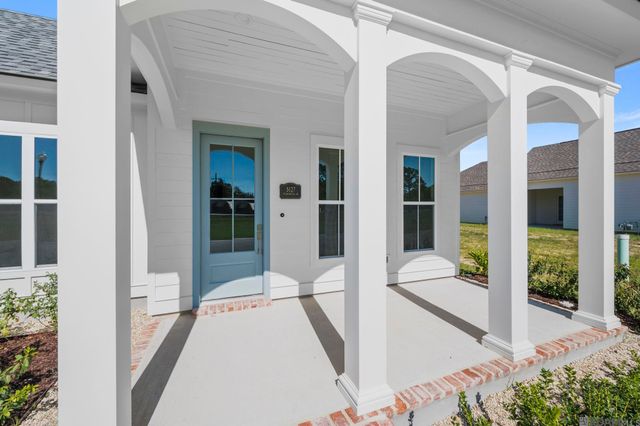 14451 Spalding Way, Baton Rouge, LA 70817