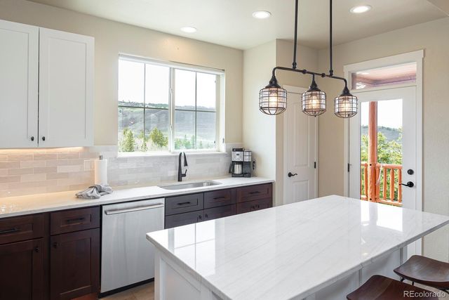 327 Summit Lift Court, Granby, CO 80446