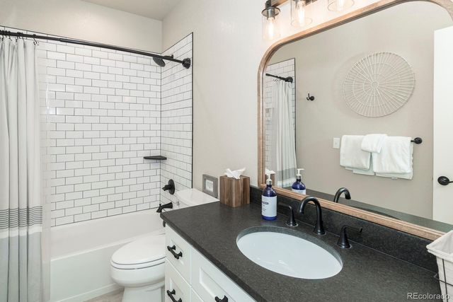 327 Summit Lift Court, Granby, CO 80446