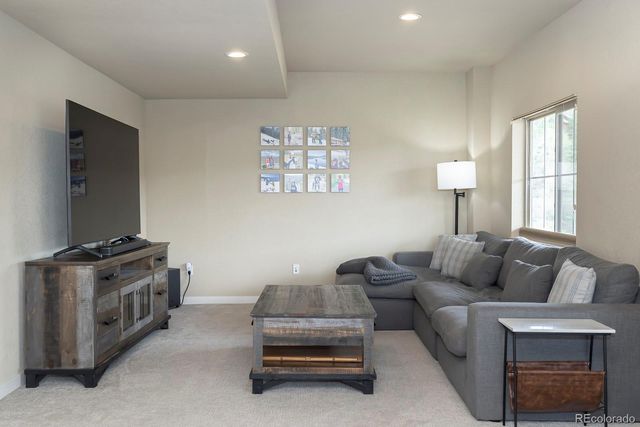 327 Summit Lift Court, Granby, CO 80446