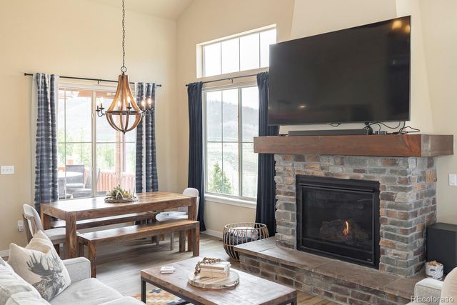 327 Summit Lift Court, Granby, CO 80446