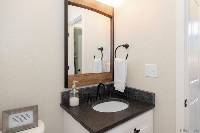 327 Summit Lift Court, Granby, CO 80446