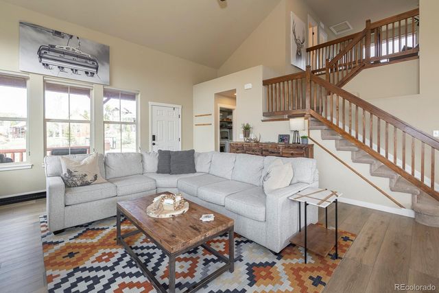 327 Summit Lift Court, Granby, CO 80446