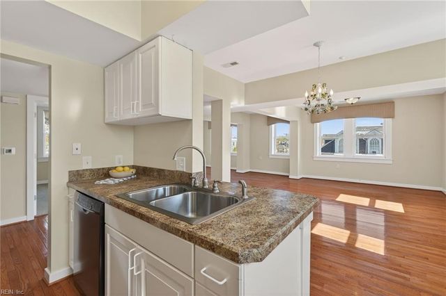 641 Redgate Ave Unit 301, Norfolk, VA 23507