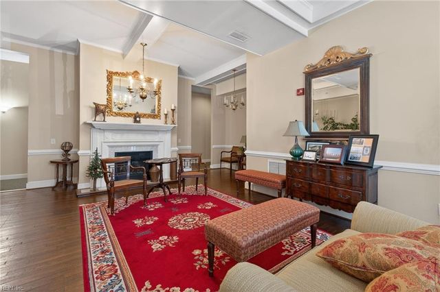 641 Redgate Ave Unit 301, Norfolk, VA 23507