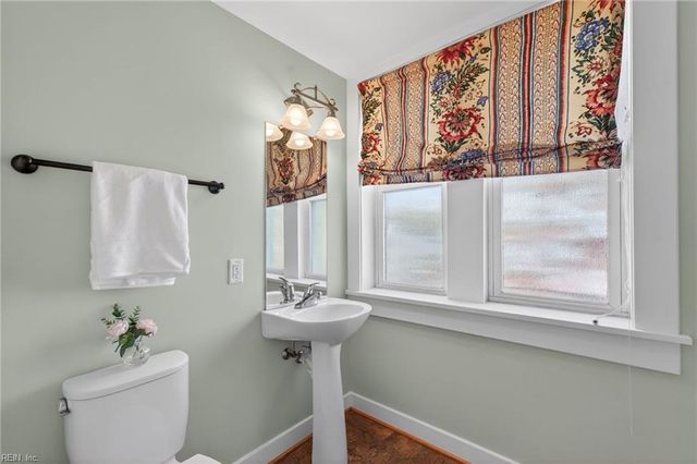 641 Redgate Ave Unit 301, Norfolk, VA 23507