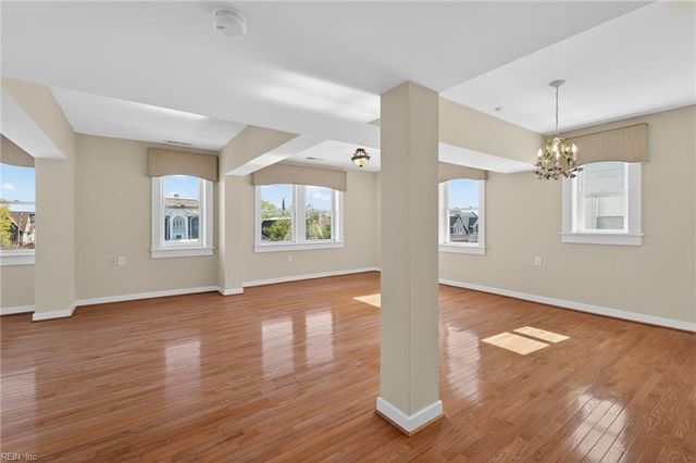 641 Redgate Ave Unit 301, Norfolk, VA 23507