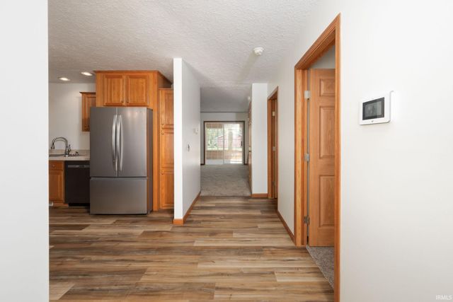 6430 N Maple Crest Drive, Orland, IN 46776