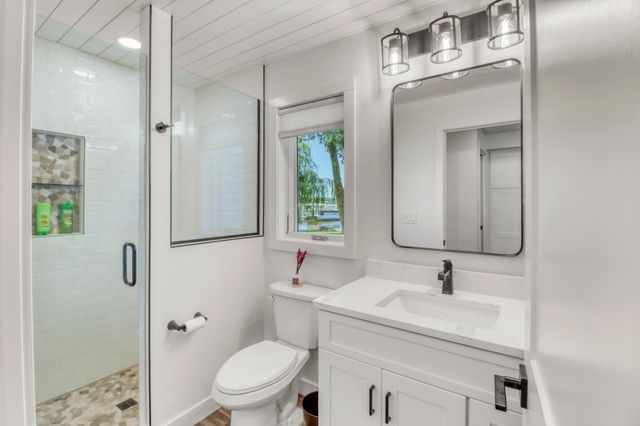 11494 Ravenswood Beach Road, Detroit Lakes, MN 56501