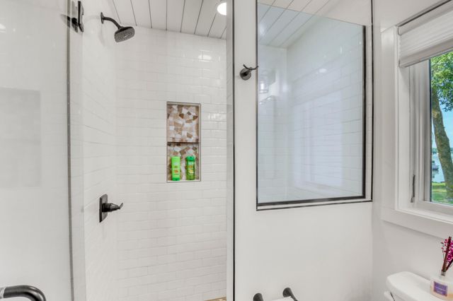 11494 Ravenswood Beach Road, Detroit Lakes, MN 56501