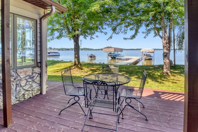 11494 Ravenswood Beach Road, Detroit Lakes, MN 56501