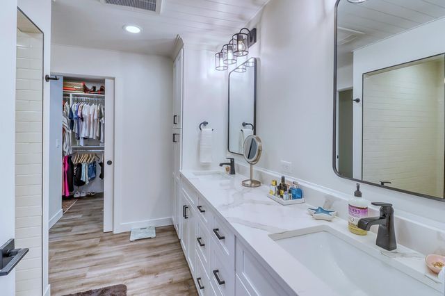 11494 Ravenswood Beach Road, Detroit Lakes, MN 56501