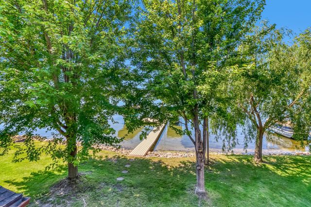 11494 Ravenswood Beach Road, Detroit Lakes, MN 56501