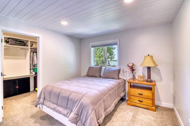 11494 Ravenswood Beach Road, Detroit Lakes, MN 56501