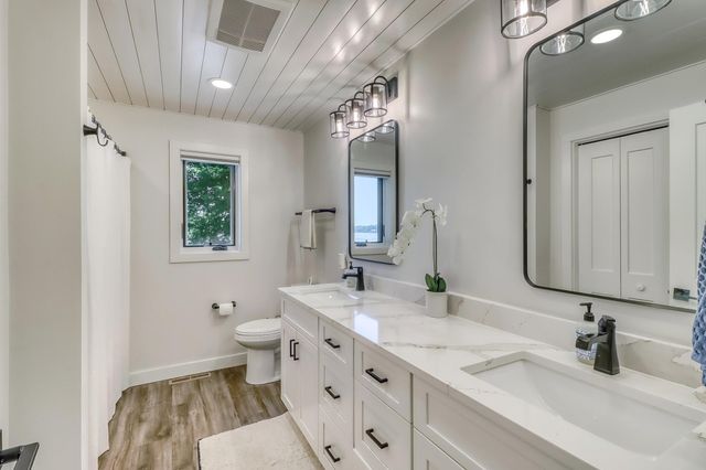 11494 Ravenswood Beach Road, Detroit Lakes, MN 56501